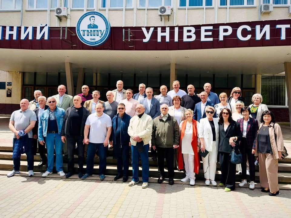 З роками ці спогади стають все теплішими та ціннішими.
